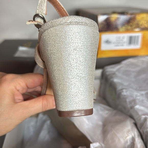 Style & Co
Women's Bonitaa Embellished Ankle-Strap Slingback Dress Sandals - Picture 5 of 7